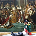 拿破崙在電影《攻佔羅浮宮》親自帶領觀眾欣賞他的畫像【拿破崙加冕禮】
