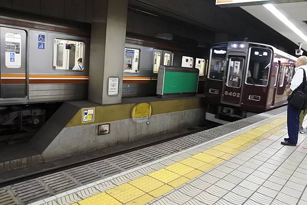 電車 人身事故 京阪