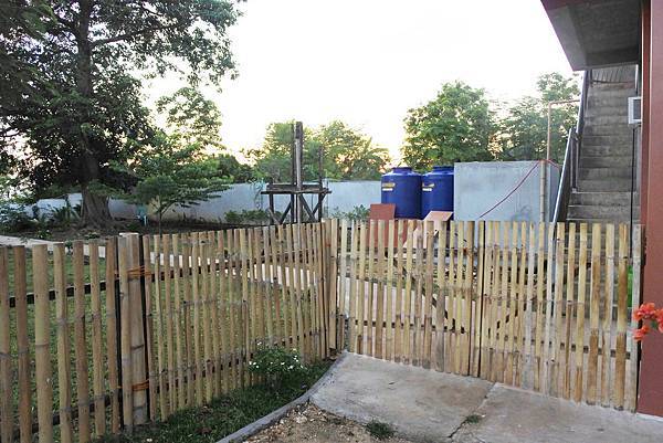 DSC_7042.JPG DSC_7042.JPG