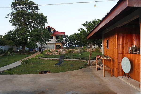 DSC_7051.JPG DSC_7051.JPG