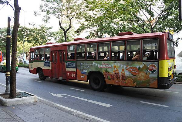 曼谷公車.JPG