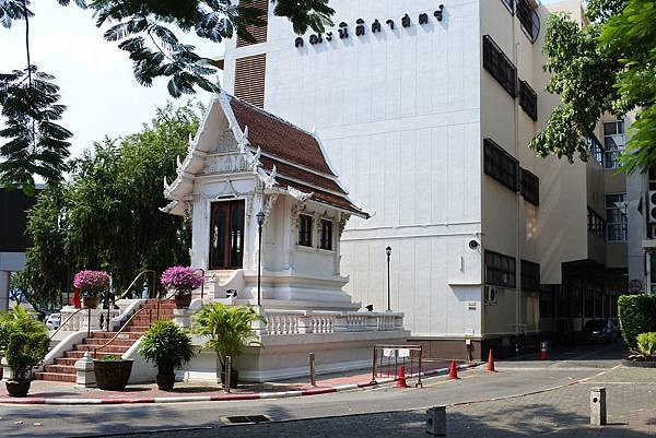 國立法政大學 國立法政大學