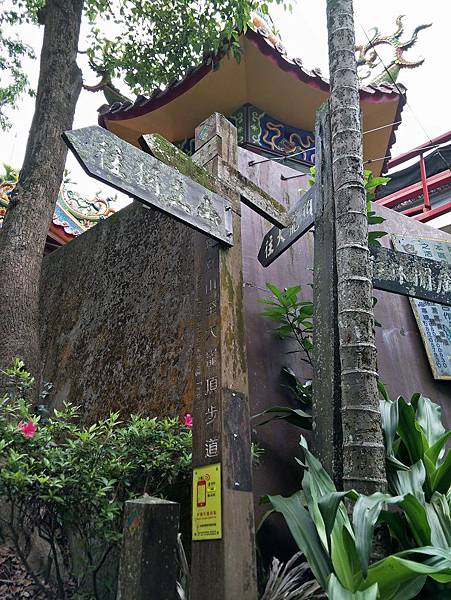 /tmp/phpkjHkSY /tmp/phpkjHkSY