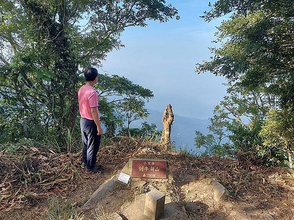 1111120刣牛湖山 (17).jpg