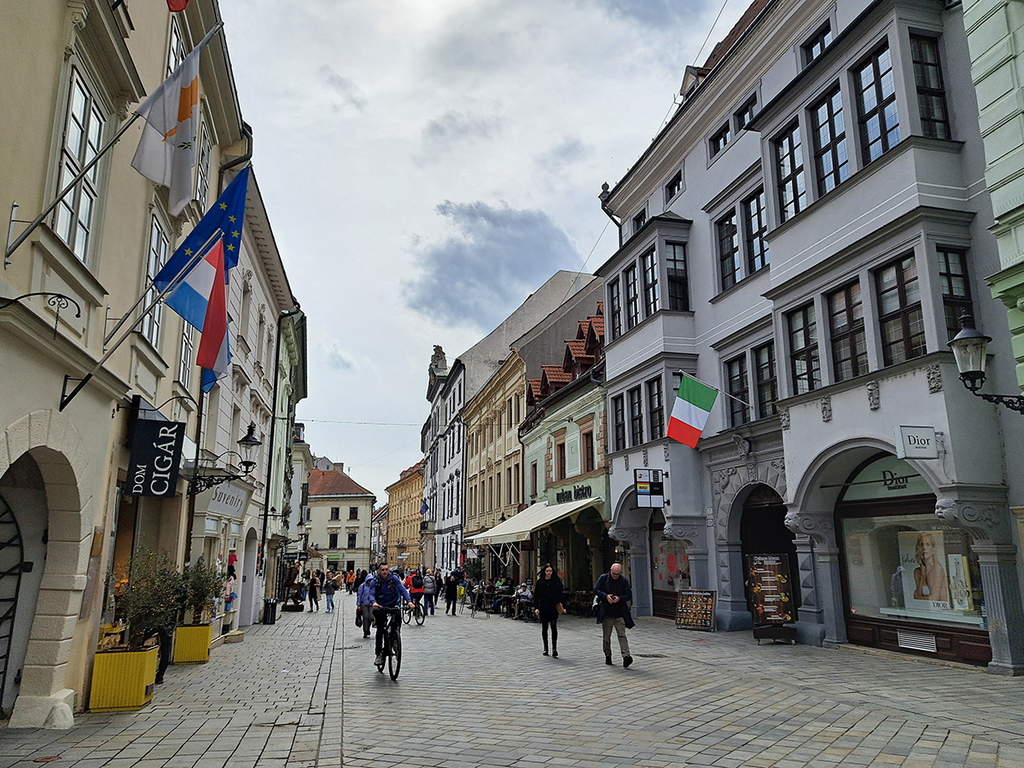 1120331 Bratislava (88).jpg