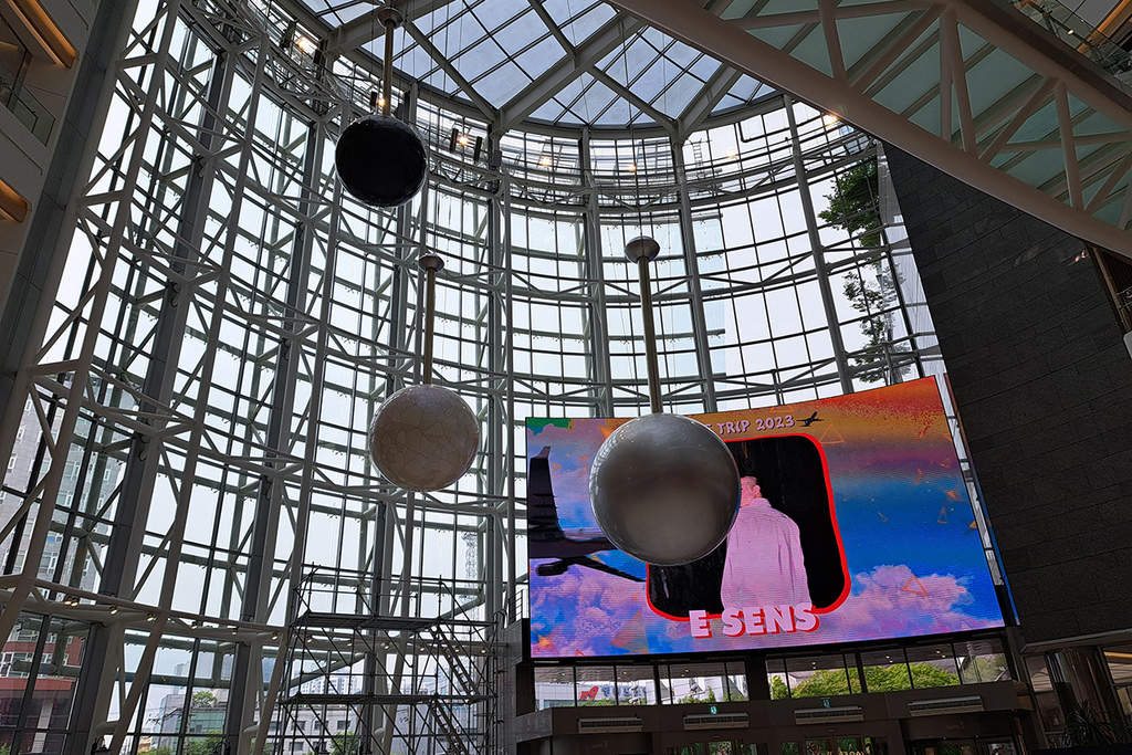 Zoolung Zoolung (2).jpg Zoolung Zoolung (2).jpg