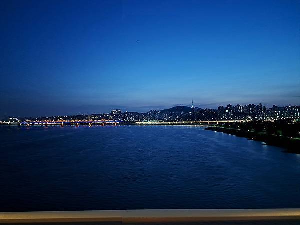 1120701首爾城市觀光巴士-夜間路線 (22).jpg