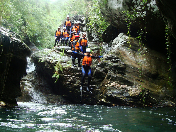 台東旅遊20100829桑樹溪溯溪永豪旅遊233.JPG