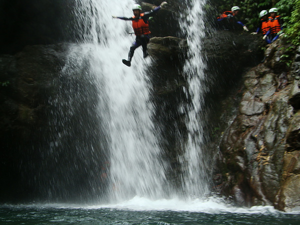 台東旅遊20100829桑樹溪溯溪永豪旅遊196.JPG