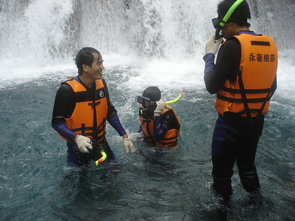 永豪旅遊20100922花蓮溯溪-140.JPG