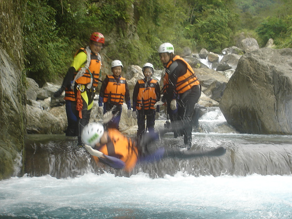 永豪旅遊20100922花蓮溯溪-208.JPG