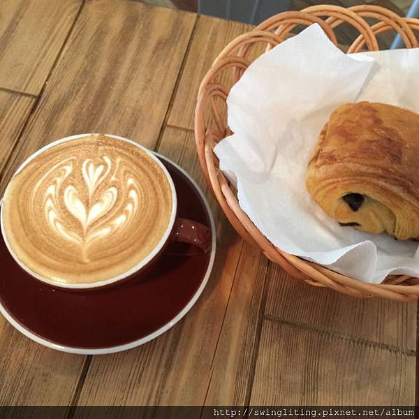 吃貨在【Pain chaud】上海法租界好吃咖啡麵包店