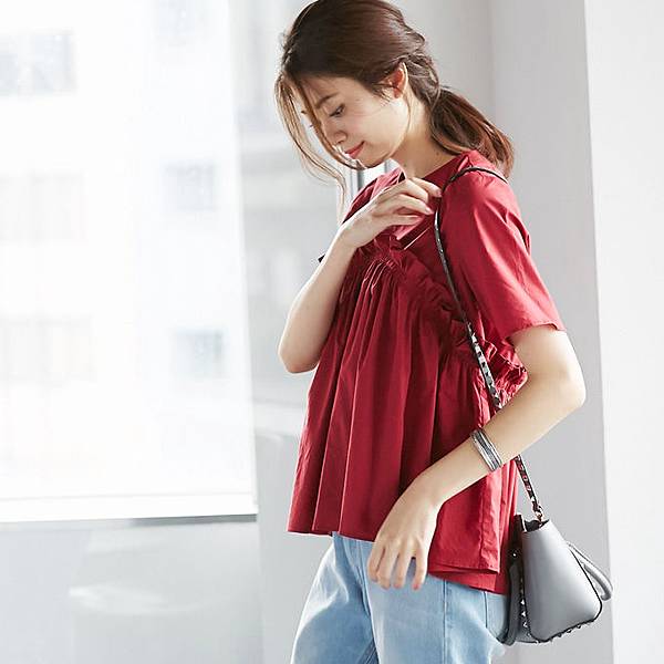 Gather flare blouse-2.jpg