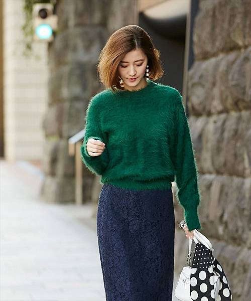 Shaggy knit pull over.jpg