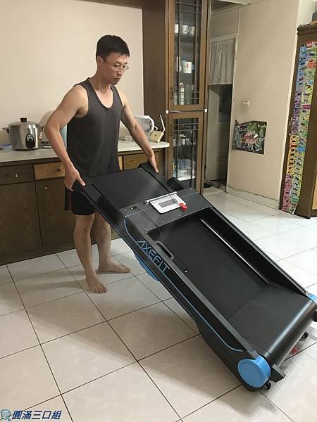 Axefit Evolver進化者電動跑步機 054 Jpg 圓滿三口組 痞客邦 Axefit Evolver進化者電動跑步機 054 Jpg 圓滿三口組 痞客邦