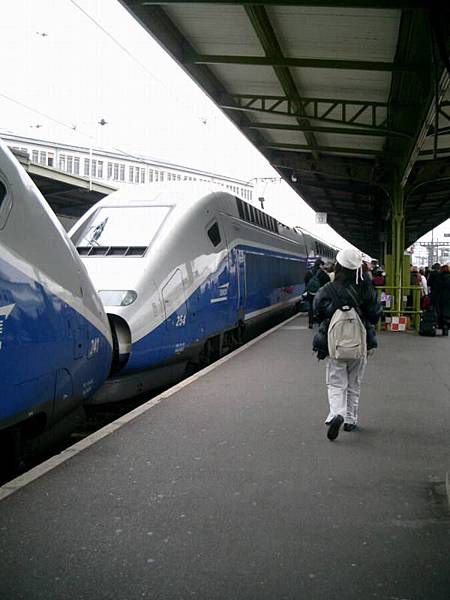 20041212_04TGV