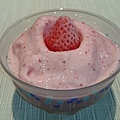 草莓優酪乳冰
