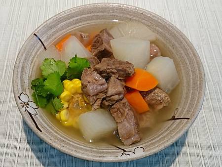 清燉蘿蔔牛肉湯