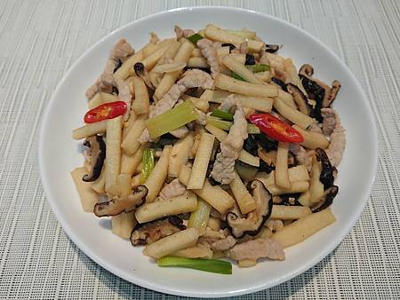 麻竹筍炒肉絲