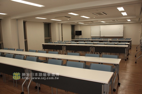16.專門學校 亞非語學院--多目的教室2.jpg