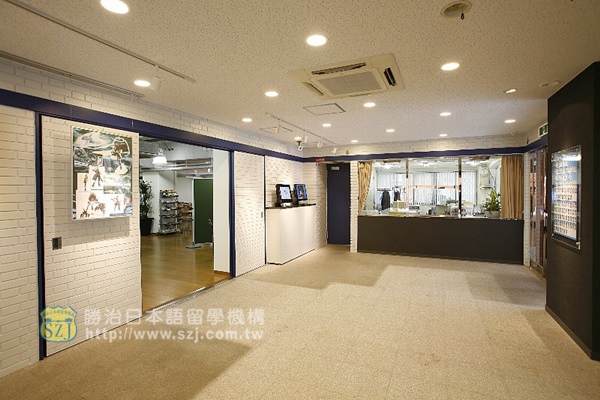 28.ECC COMPUTER專門學校--入口處.jpg