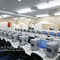 34.ECC COMPUTER專門學校--Mac實習室內部.jpg