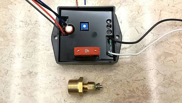 16 PWM 風扇控制器.jpg 16 PWM 風扇控制器.jpg