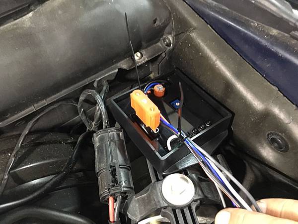 21 風扇控制器配線1.jpg 21 風扇控制器配線1.jpg