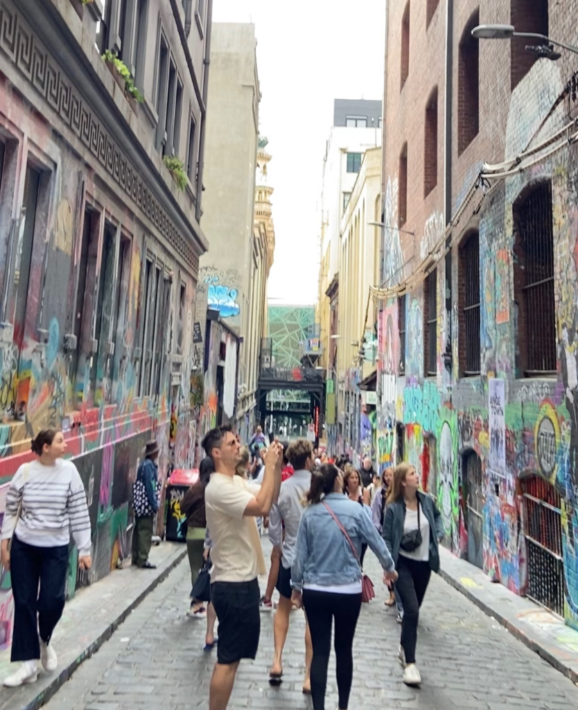 【墨爾本打卡景點】塗鴉街 Hosier Lane 霍西爾巷|