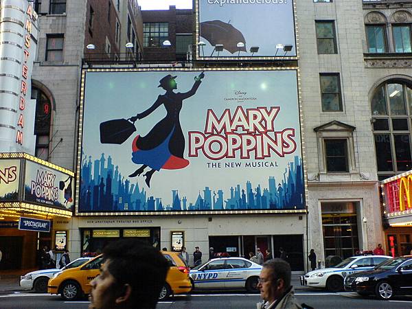 MARY POPPINS 42th St,7th~8th Ave..JPG