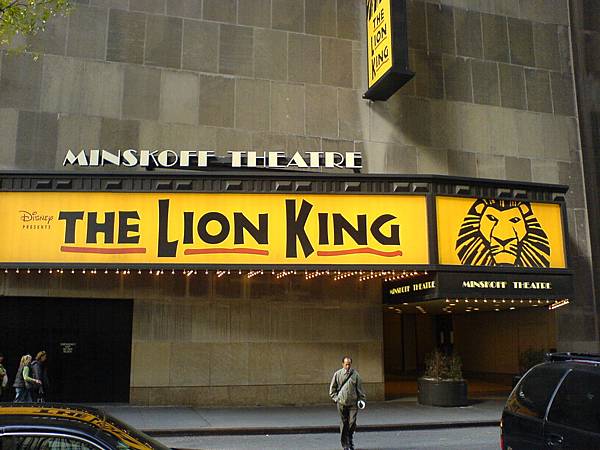 THE LION KING 45th St,7th~8th Ave..JPG