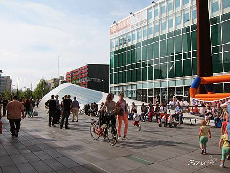 eindhoven center2.jpg