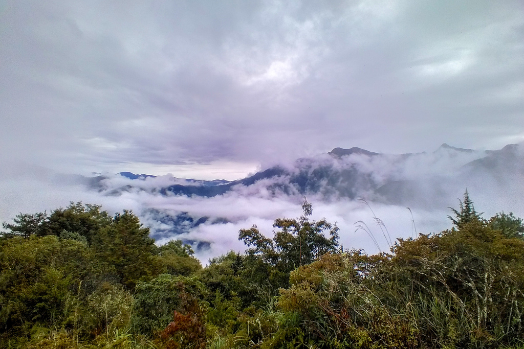 0-東埔山看玉山02.jpg