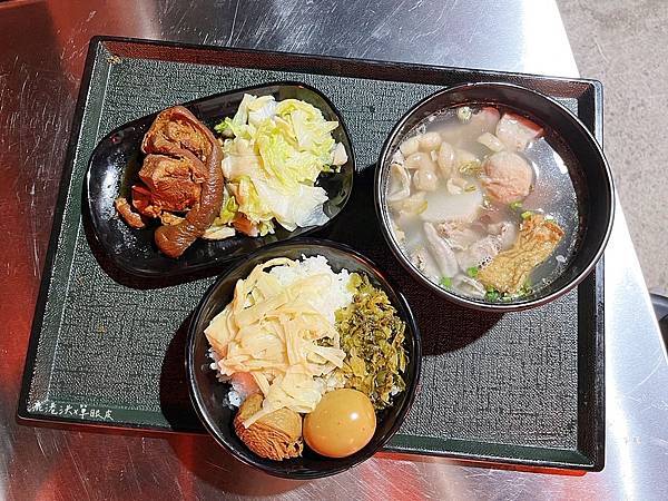 鹿港洪爌肉飯 (東興店)│傳承三代的老滋味，平價傳統 香味四