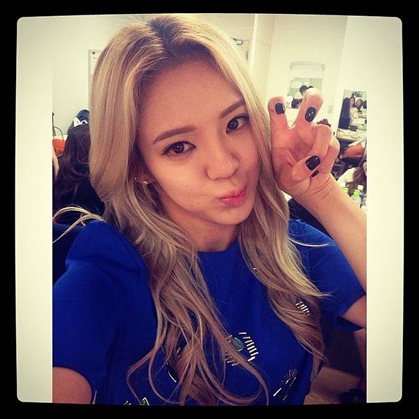 131012 SNSD Hyoyeon - Instagram更新留言