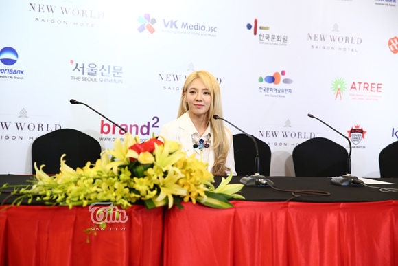 140322 Hyoyeon @ HEC Vietnam Press Con