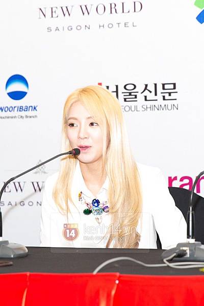 140322 Hyoyeon @ HEC Vietnam Press Con