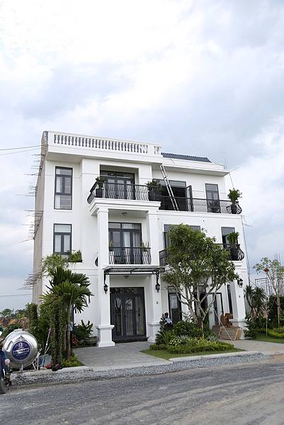 Nhà-Mẫu-West-Lakes-Golf-Villas-1.jpg Nhà-Mẫu-West-Lakes-Golf-Villas-1.jpg