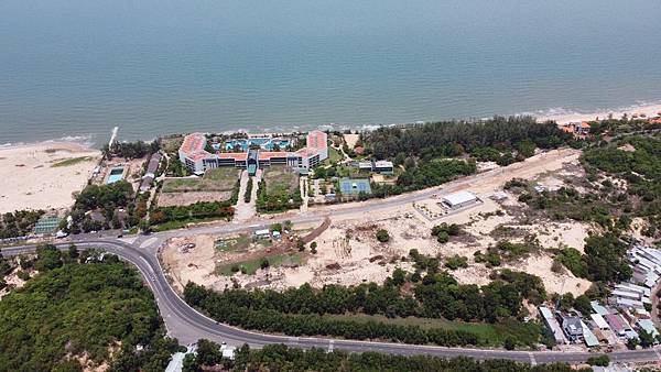 hinh-anh-thuc-te-ho-tram-complex.jpg