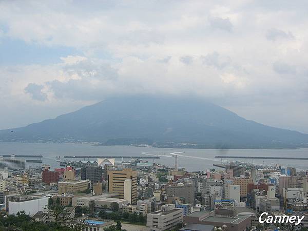 日本櫻島火山.jpg