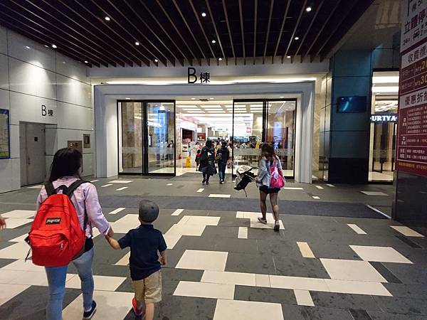 DSC_0111.JPG DSC_0111.JPG