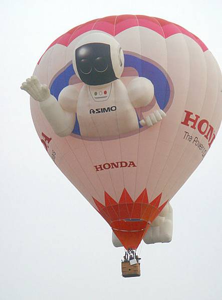 HONDA的機器人造型熱汽球