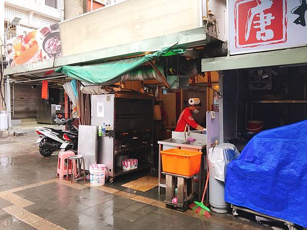 Re: [問卦] 士林夜市吃什麼才專業？在線等