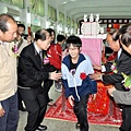 20101215-烈嶼成年禮李縣長跨海任貴賓祝福學子轉大人