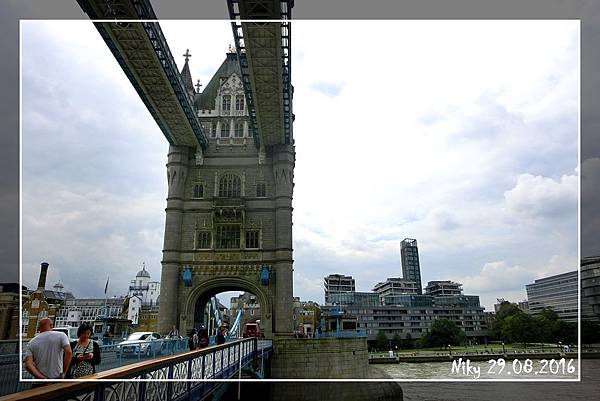 倫敦 西敏寺、大笨鐘、倫敦塔橋誰說女生不能獨自旅行 倫敦 西敏寺、大笨鐘、倫敦塔橋誰說女生不能獨自旅行