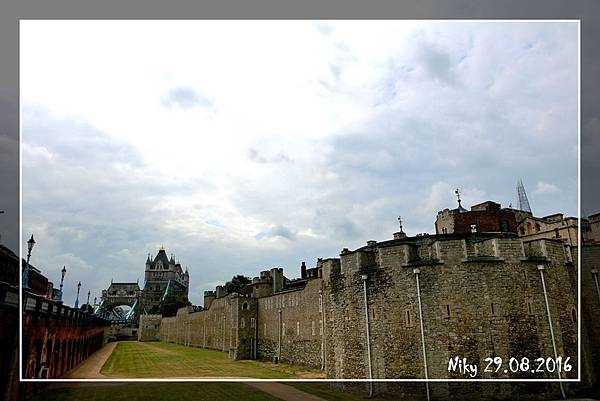 倫敦 西敏寺、大笨鐘、倫敦塔橋誰說女生不能獨自旅行 倫敦 西敏寺、大笨鐘、倫敦塔橋誰說女生不能獨自旅行