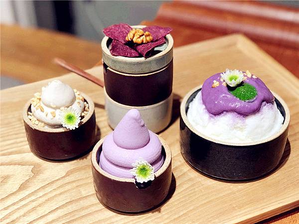 Cafe Bora 카페 보라.jpg Cafe Bora 카페 보라.jpg
