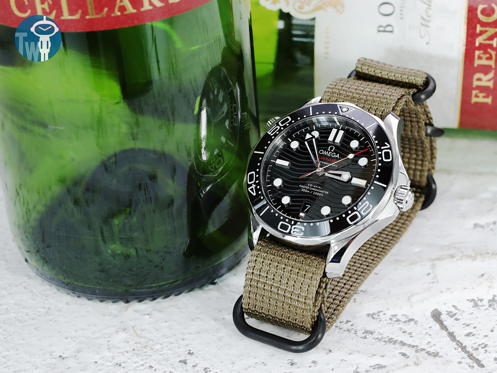 strapcode-watch-bands-W_20A20DZZ00N3Q01_Omega-Seamaster-300m-21030.jpg strapcode-watch-bands-W_20A20DZZ00N3Q01_Omega-Seamaster-300m-21030.jpg