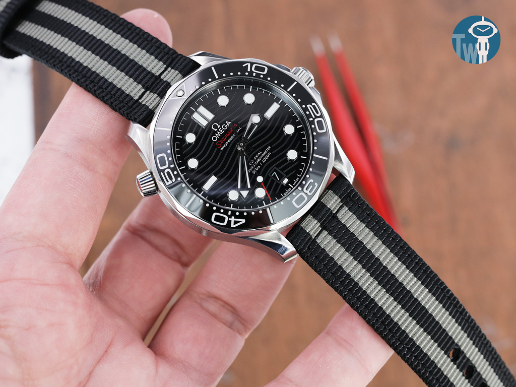 strapcode-watch-bands-W_20B20PBU66N9P060_Omega-Seamaster-300m-21030.jpg strapcode-watch-bands-W_20B20PBU66N9P060_Omega-Seamaster-300m-21030.jpg