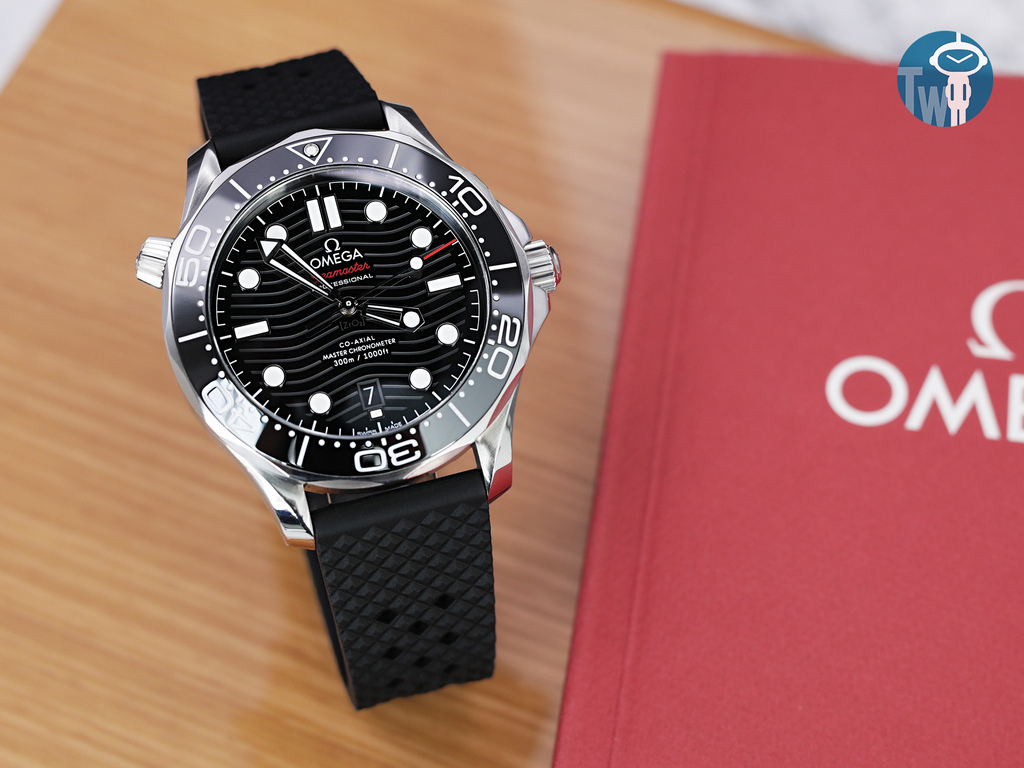 strapcode-watch-bands-W_FKM07A-20A18PBU63_Omega-Seamaster-300m-21030.jpg strapcode-watch-bands-W_FKM07A-20A18PBU63_Omega-Seamaster-300m-21030.jpg